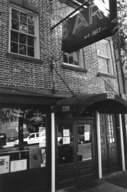 Ear Inn