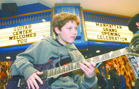 guitarkid-2003-12-09_z