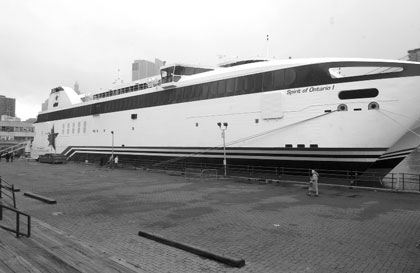 boat-2004-04-08_z