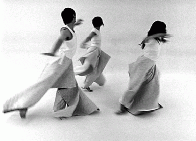 dance-2004-11-09_z