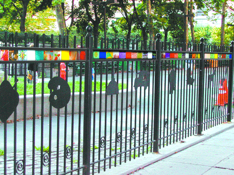 fence-2004-12-30_z