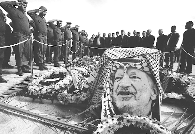 yasser-2004-12-21_z
