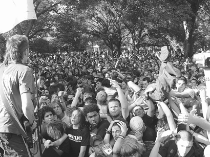 Stage diving on a Sunday afternoon 1 stage-2005-09-20_z