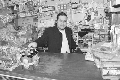 Bodega hangs on in hipsterland 1 bodega-2005-12-06_z