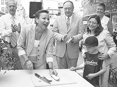 nydia-2006-07-25_z