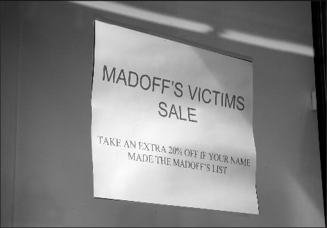 Fashion victims cum Madoff victims 1 madness-2009-04-07_z