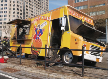 Fries truck really got fried 1 flamingchurasco-2010-04-26_z