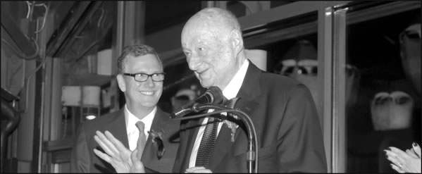 VillageCare honors Koch as a ‘Legend of the Village’ 1 ko-2010-11-24_z