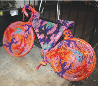 Bike’s really neat…er, knit 1 knit-2011-03-23_z