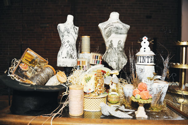 pg-14-Tinsel-story-pic