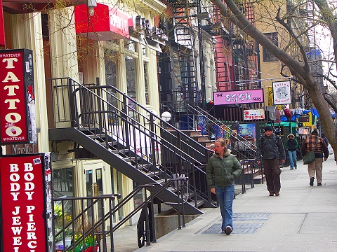 ny_east_greenwich_village_storefronts_and_signs_09_605