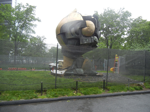 W.T.C. sphere vetoed for 9/11 Memorial Plaza 1