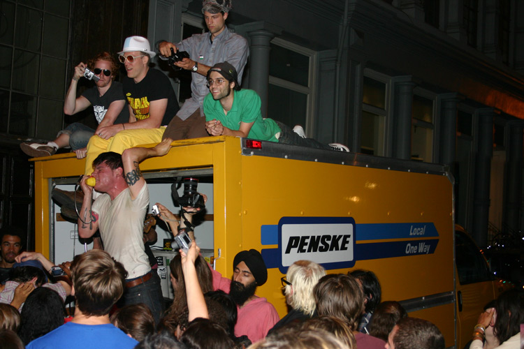 japanther-swoon-deitch-projects