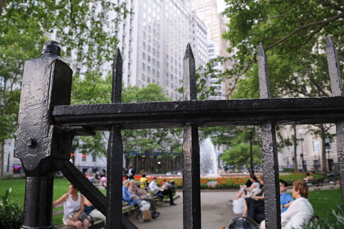The fence around Bowling Green park in Lower Manhattan was erected in 1771.