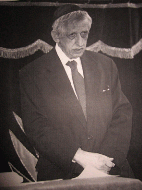 Rabbi-portrait-shot