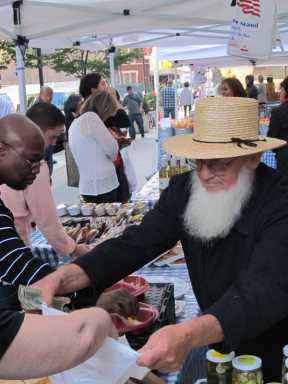amish-man-2