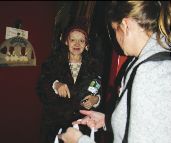 City Councilmember Laurie Cumbo, left, at a reusable tote-bag giveaway in Brooklyn.   Courtesy Citizens Committee for NYC