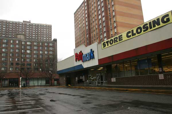 The Cherry St. Pathmark closed on Dec. 22.  Photo by Sam Spokony