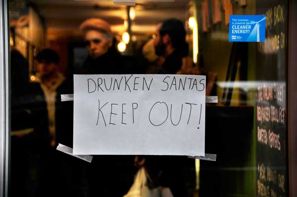 santacon-column,-photo