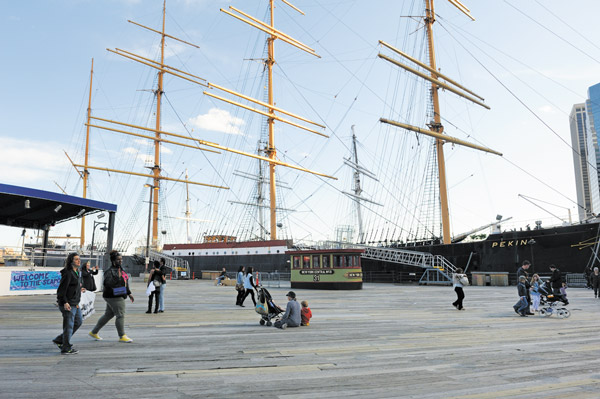 DSC_0742SouthStSeaportPier16May262013AAA