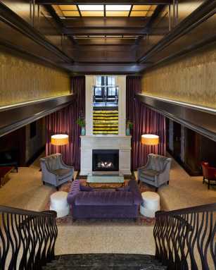 Jade-Hotel-lobby