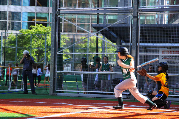 Softball rivalry: I.S, 289 vs. I.S. 276 1 2(re)