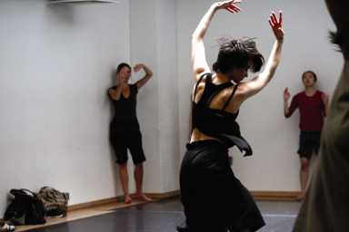 Dance-New-Amsterdam-Photo_Elle-Chyun-2-1