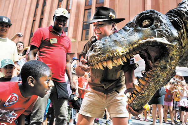 A raptor had a young boy’s rapt attention