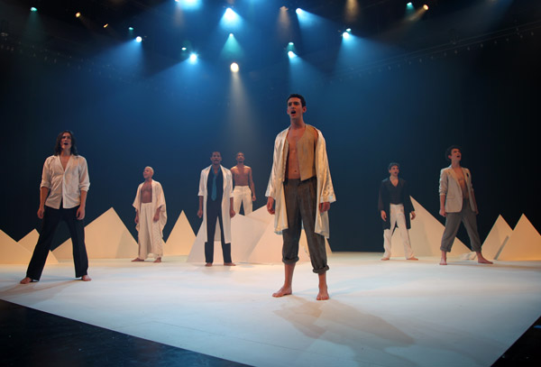 They came from the academic milieu 3 Photo by Jordan Harrison A collaborative effect, at Carnegie Mellon’s School of Drama: Michelle Sutherland led 23 others, to create “Gertrude Stein Saints.”