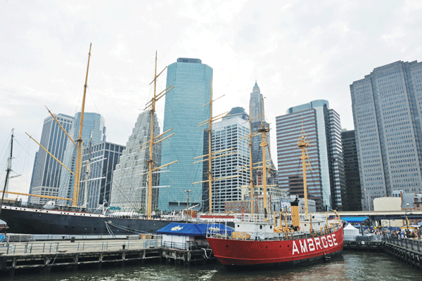 City is keeping Seaport Museum afloat 1 Downtown Express photos by Terese Loeb Kreuzer Historic ships belonging to the South Street Seaport Museum are moored at Pier 16.