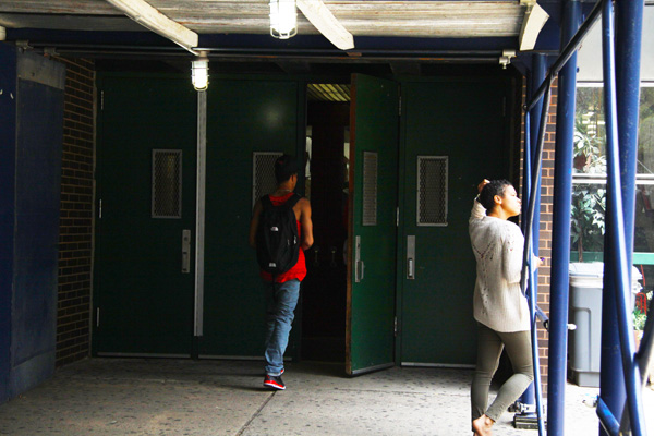 Success charter school proposed for Bergtraum building 1 Murry Bergtraum High School 2-1