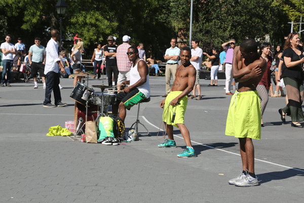 drummers,-dancers