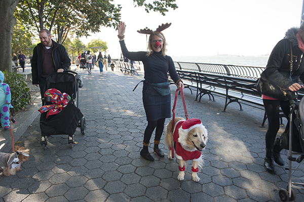 DSC_3343HalloweenPetParadeOct262013FFF