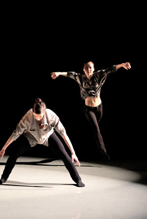 Just Do Art! Oct. 3, 2013 3 Photo by Steven Schreiber Yin Yue (Oct. 12, at DANCENOW).