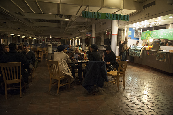 Simply Seafood is still open on Pier 17 1 On Nov. 9, around 35 people went to Simply Seafood for dinner to show their support. Downtown Express photo by Terese Loeb Kreuzer