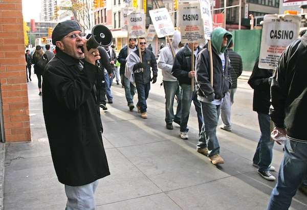 Spruce School parents protest as union pickets near classrooms 1 Union picket near Spruce Street School on Nov. 15 , a few days before First Precinct Captain Timoney said he would not allow bullhorns to be used. Downtown Express photo by Sam Spokony