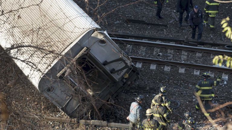 Safety panel blasts Metro-North, rail maintenance 1 12 — NYTRAI02 /ao