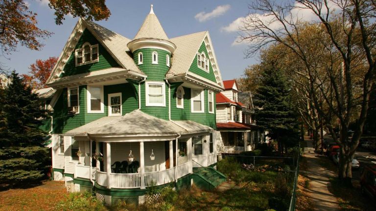 The corner of 108th Street and 86th Avenue.