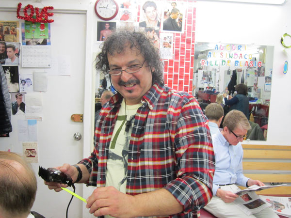 Scoopy, Week of Jan. 16, 2014 2 Alberto, “The Professor,” is Mayor de Blasio’s longtime personal barber. Photo by scoopy
