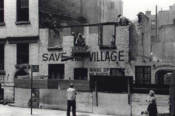 “Demolition of Artist’s Studio, Greenwich Avenue” (May 19, 1960).  COPYRIGHT ESTATE OF FRED W. McDARRAH,  COURTESY STEVEN KASHER GALLERY, NEW YORK