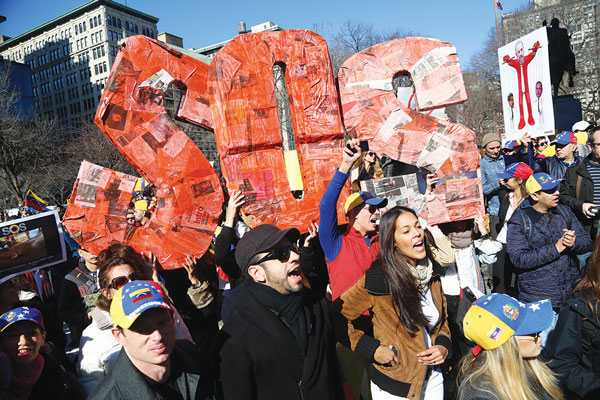 Raising voices against the violence in Venezuela 3 Photos by Jefferson Siegel
