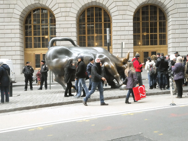 Police set Wall Street’s ‘Charging Bull’ free 1 Downtown Express photo by Joseph M. Calisi The barricades that surrounded “Charging Bull” for over two years were gone March 25.