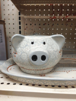 A pig bowl for sale at Buddy’s Small Lots.