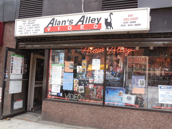 Alan’s Alley is a Ninth Avenue Original 1 Photo by Scott Stiffler A new lease on life? Alan Sklar says he’ll try to relocate, in Chelsea if possible.