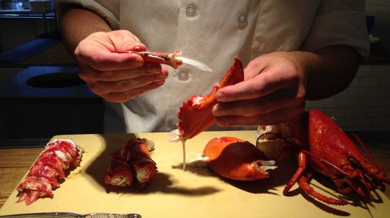 Working on the claws, first take the smaller, thumb-like part off. This should easily come off by hand.