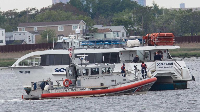 Man charged with attempted murder for beating off-duty NYPD sergeant 1 A Seastreak ferry heading to the Brooklyn Army Terminal ran aground on May 28, 2014, in Jamaica Bay near the Cross Bay Boulevard toll bridge. A Coast Guard boat came to the rescue.
