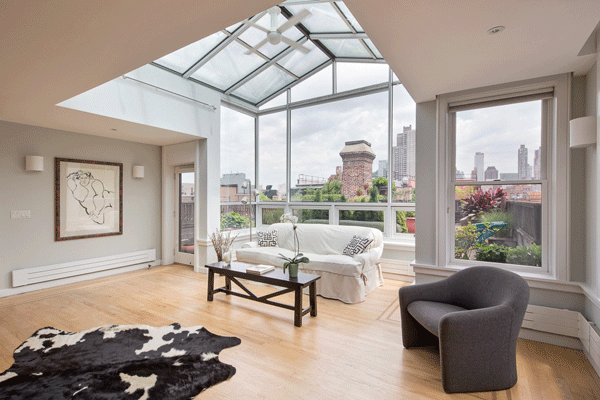 Hell’s Kitchen moves up to the head of the pack 1 A luxury four-bedroom unit is for sale at the Piano Factory on W. 46th St.