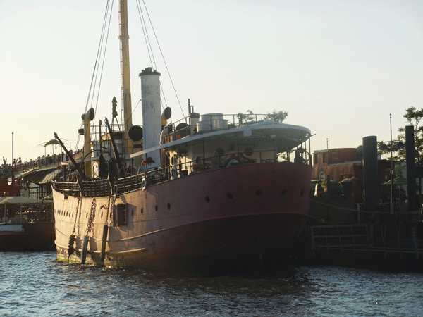 Photo by Raanan Geberer  The Frying Pan, a decommissioned lightship off Pier 66, continues John Krevey’s legacy of public access to the waterfront. 