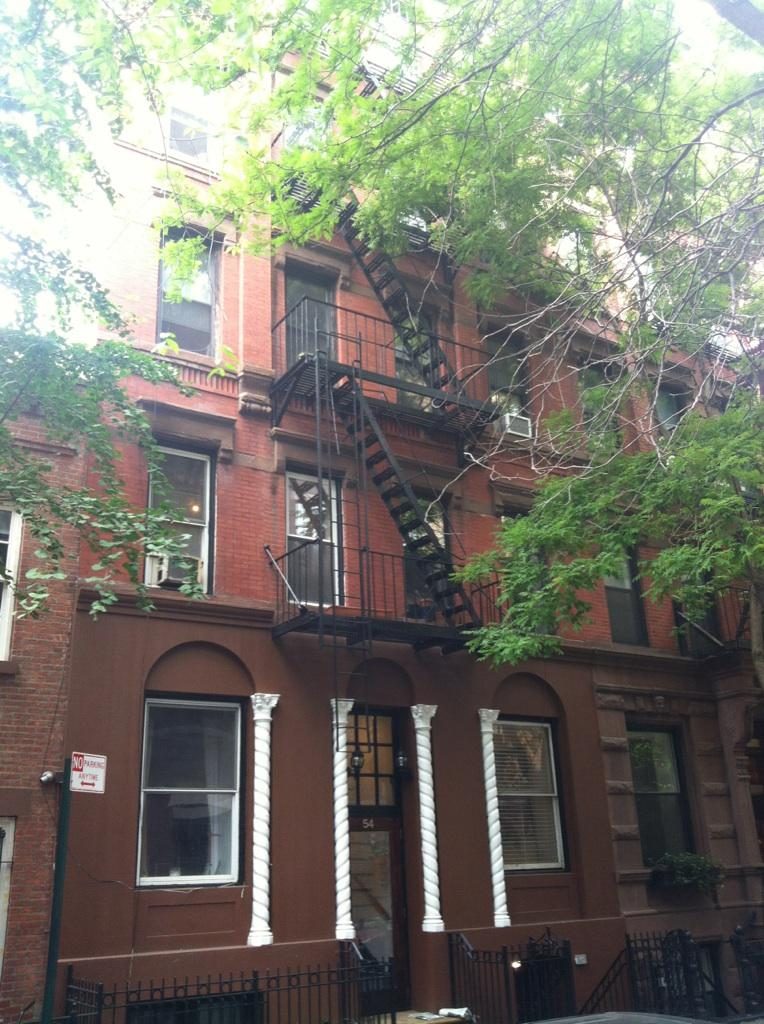 Barrow St. building to be converted into single family homes amNewYork