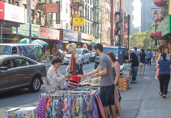 A sidewalk vendor on Mulberry St.